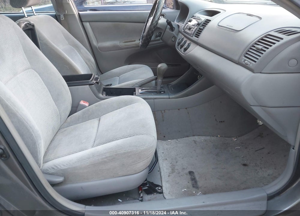 2004 TOYOTA CAMRY LE VIN: 4T1BE32K94U882208