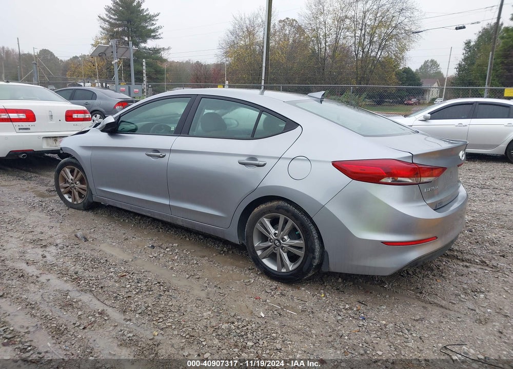 2017 HYUNDAI ELANTRA SE VIN: 5NPD84LF8HH190372
