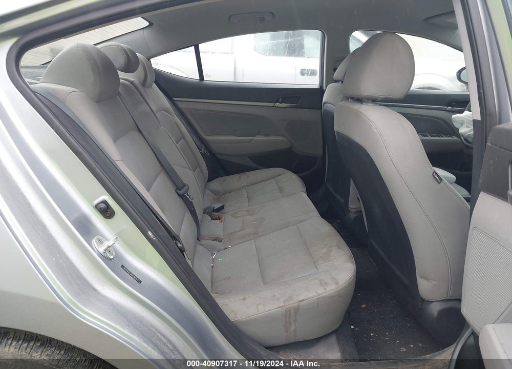 2017 HYUNDAI ELANTRA SE VIN: 5NPD84LF8HH190372