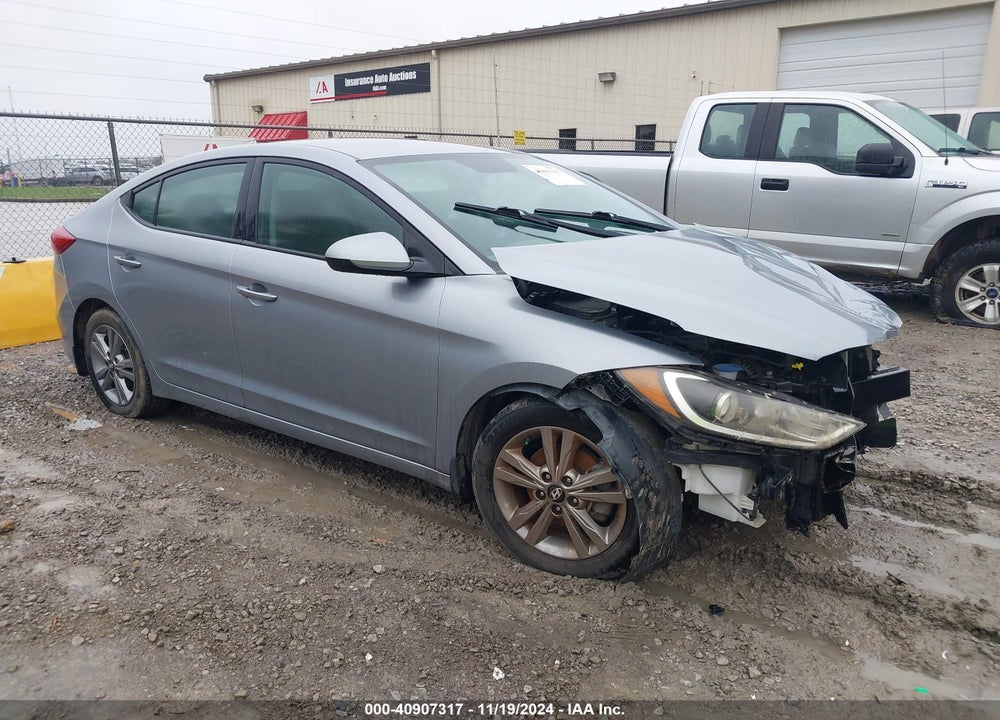 2017 HYUNDAI ELANTRA SE VIN: 5NPD84LF8HH190372