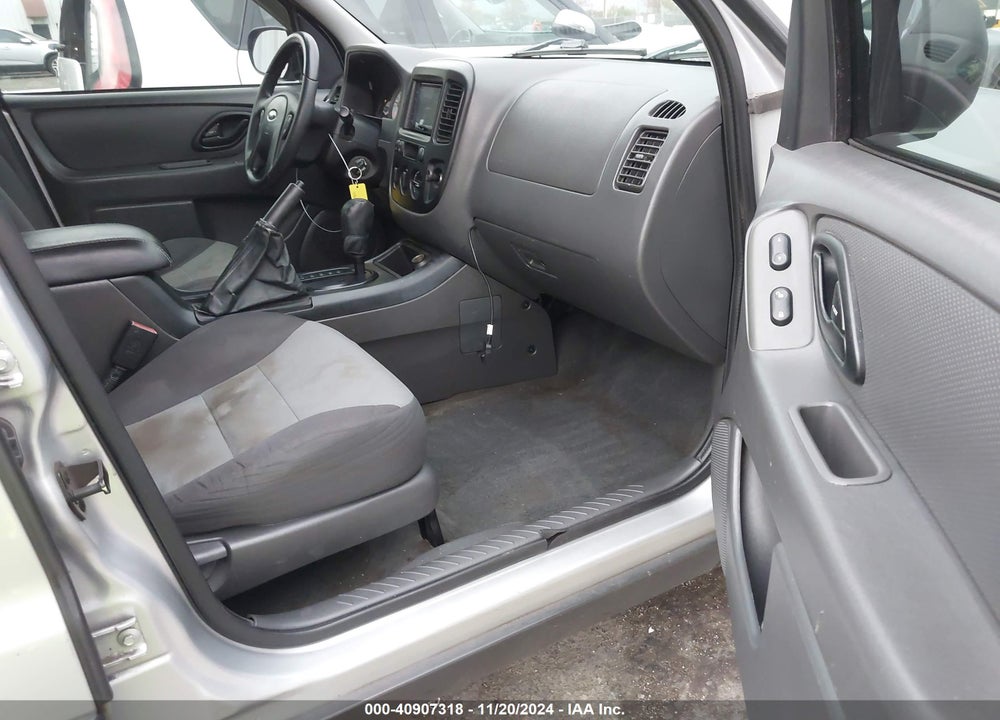 2007 FORD ESCAPE XLS/XLS MANUAL VIN: 1FMYU02Z57KA43813