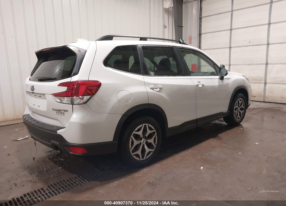 2021 SUBARU FORESTER PREMIUM VIN: JF2SKAFC5MH409162