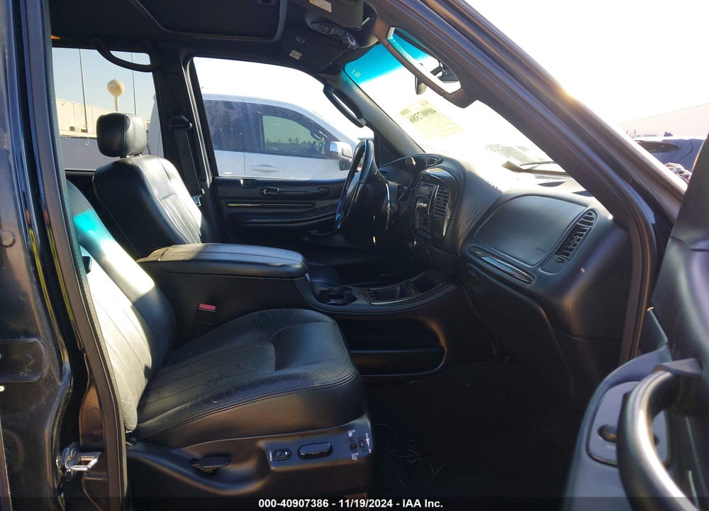 2002 LINCOLN BLACKWOOD VIN: 5LTEW05AX2KJ03307