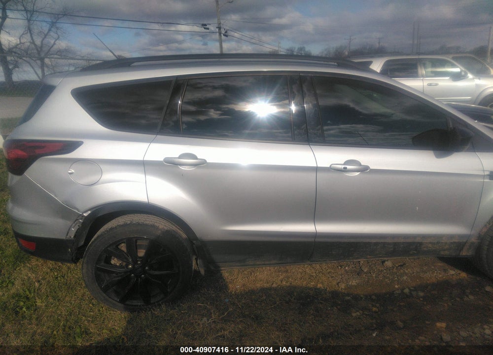 2019 FORD ESCAPE SE VIN: 1FMCU0GD9KUA11564