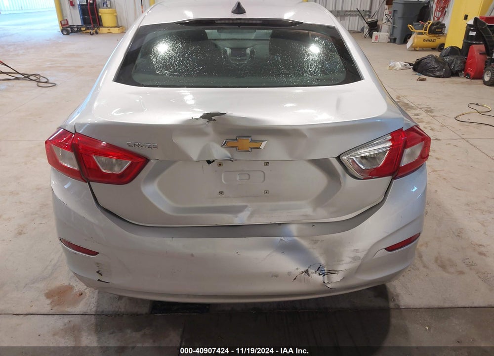 2016 CHEVROLET CRUZE VIN: 1G1BC5SM6G7257025