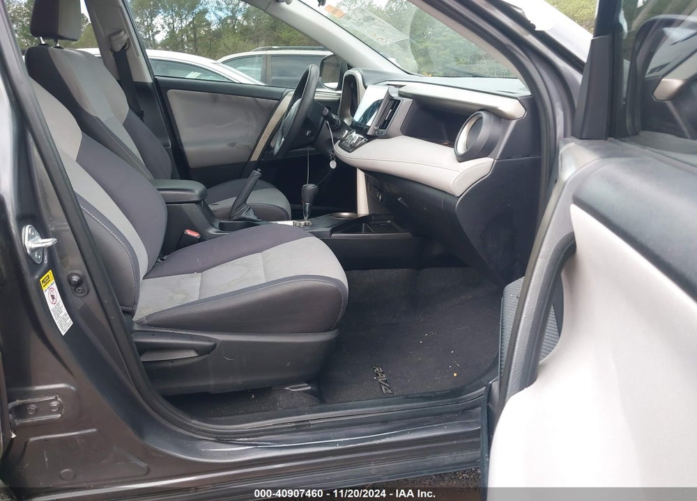 2014 TOYOTA RAV4 XLE VIN: 2T3WFREV6EW115576