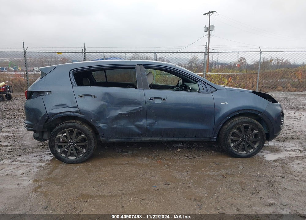 2018 KIA SPORTAGE EX VIN: KNDPNCAC9J7441595
