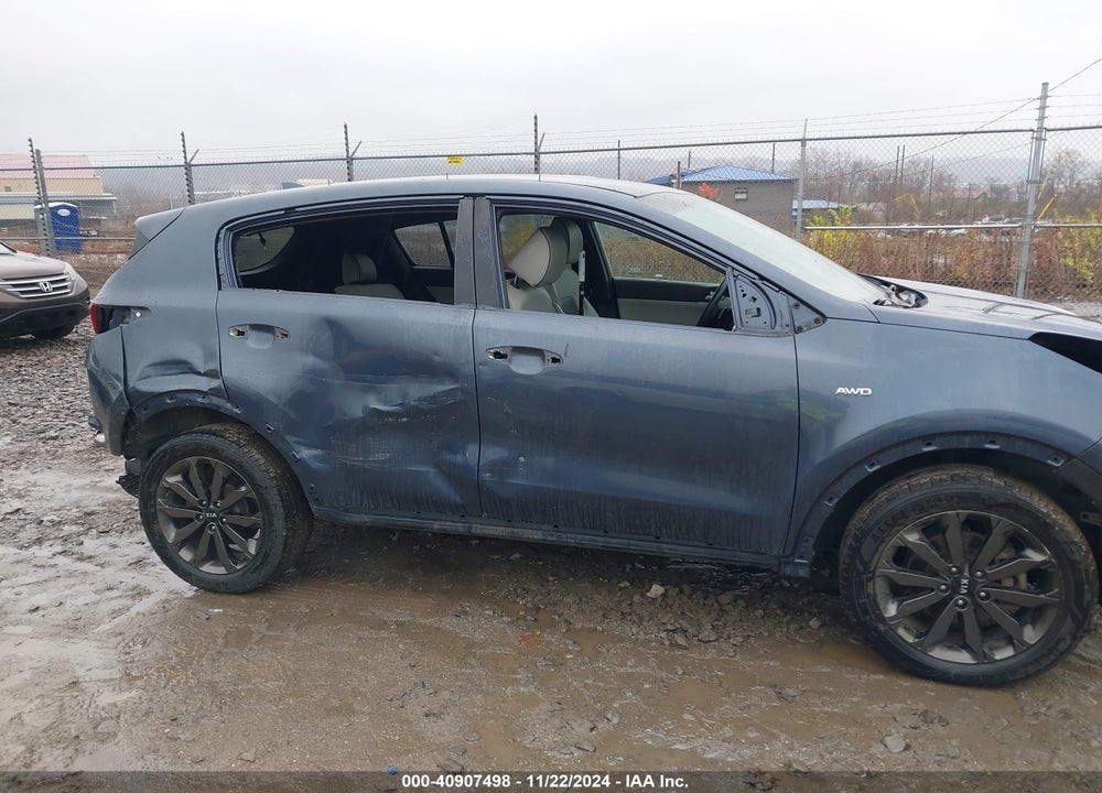 2018 KIA SPORTAGE EX VIN: KNDPNCAC9J7441595