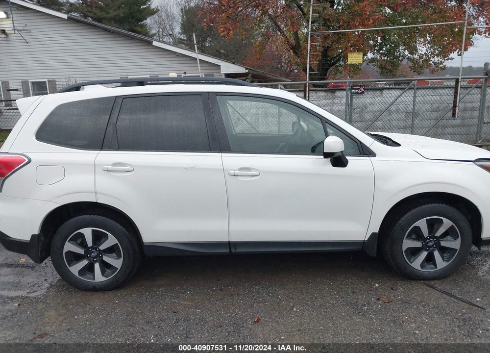 2017 SUBARU FORESTER 2.5I PREMIUM VIN: JF2SJAEC1HH494222