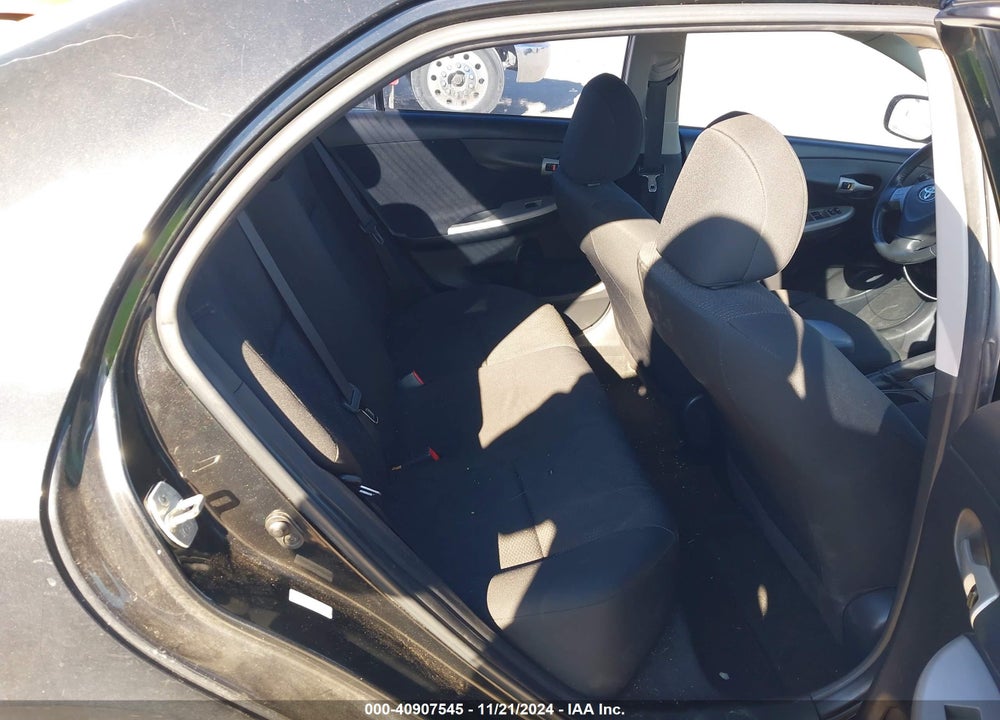 2010 TOYOTA COROLLA S VIN: 1NXBU4EE6AZ212500