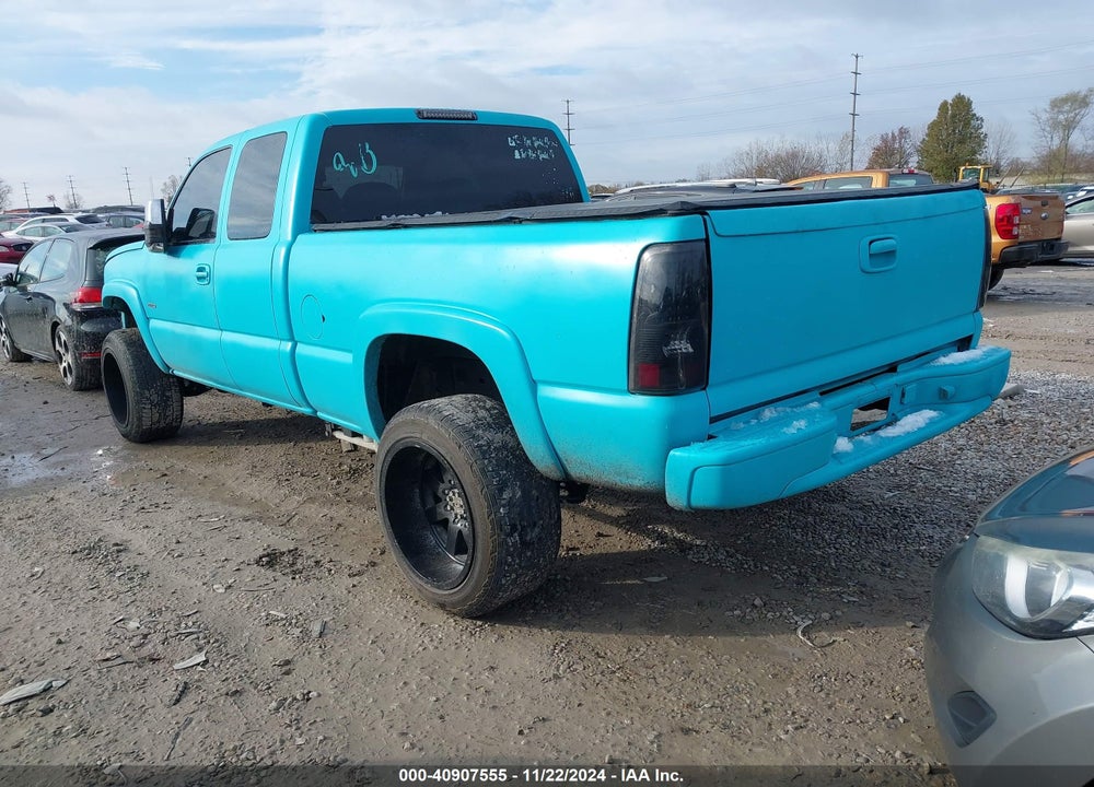 2004 GMC SIERRA 2500HD SLE VIN: 1GTHC29284E266630