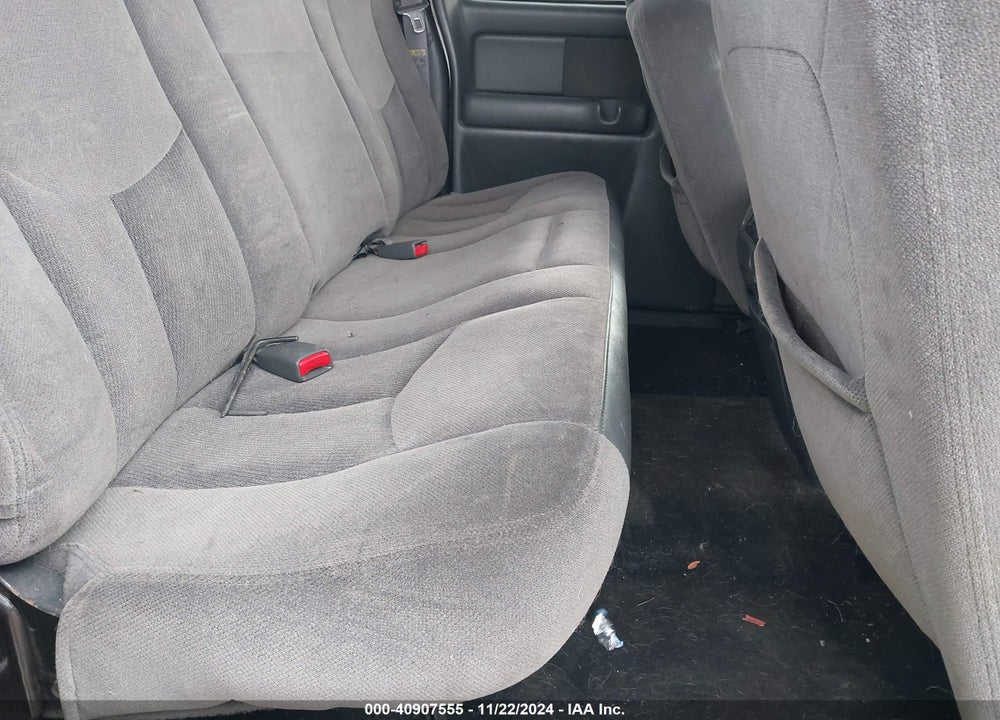 2004 GMC SIERRA 2500HD SLE VIN: 1GTHC29284E266630