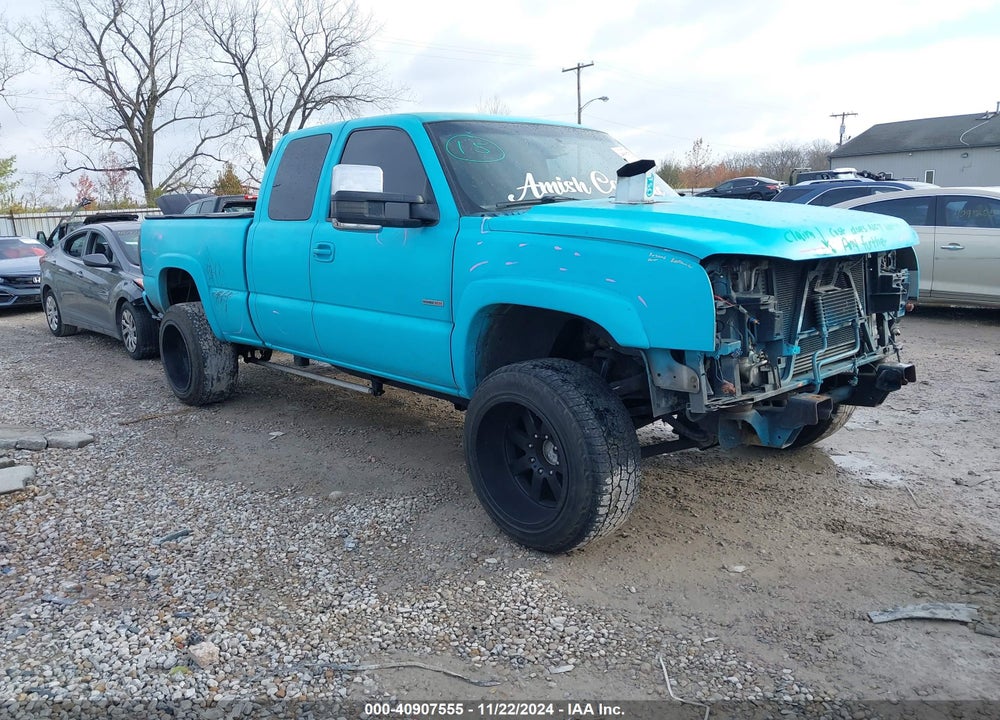 2004 GMC SIERRA 2500HD SLE VIN: 1GTHC29284E266630