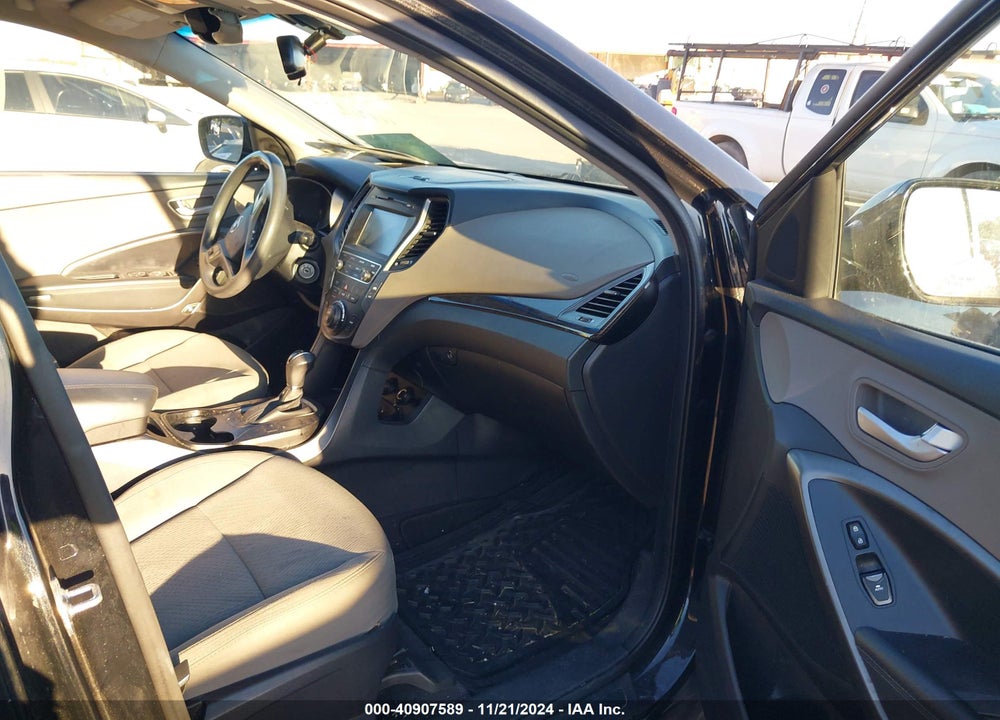 2017 HYUNDAI SANTA FE SPORT 2.4L VIN: 5NMZU3LB7HH036418
