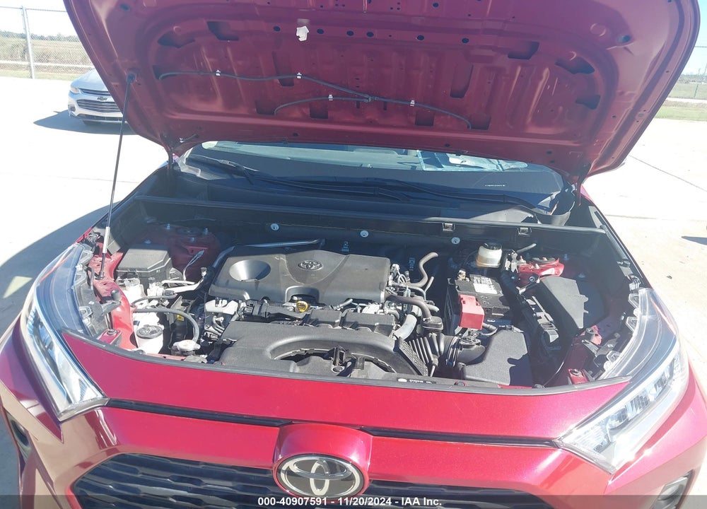2019 TOYOTA RAV4 XLE VIN: JTMW1RFV1KD008036