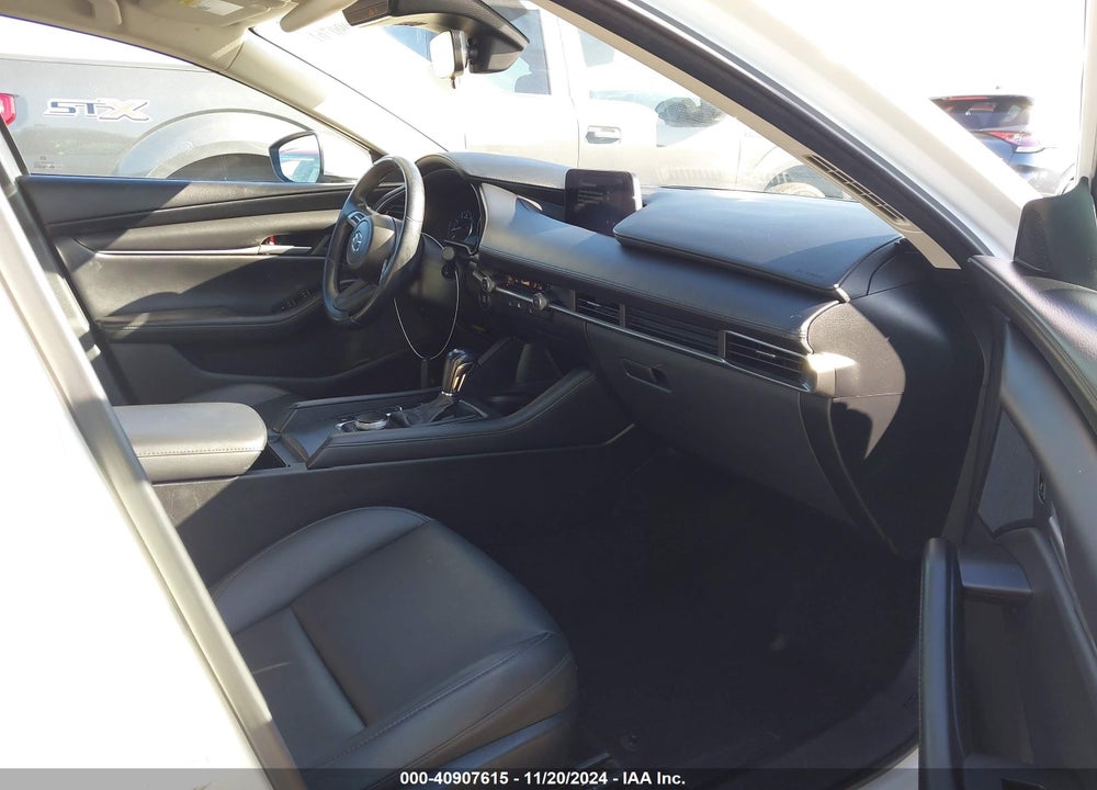 2022 MAZDA 3 SELECT VIN: 3MZBPABL2NM304742