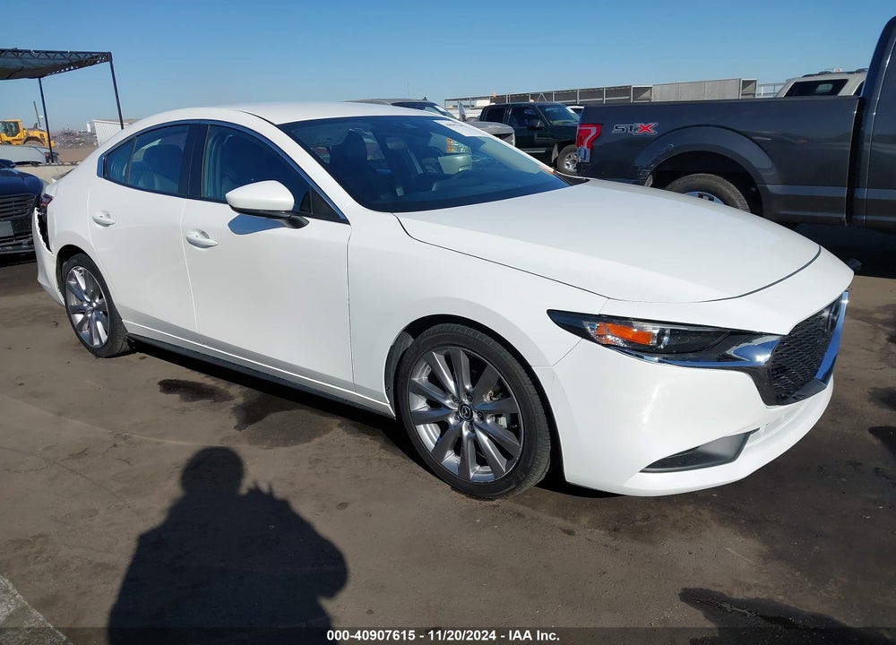2022 MAZDA 3 SELECT VIN: 3MZBPABL2NM304742