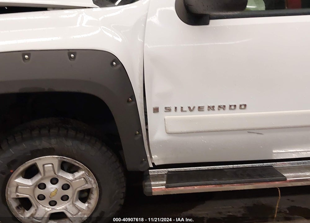 2007 CHEVROLET SILVERADO 1500 LT2 VIN: 2GCEC19J271689049