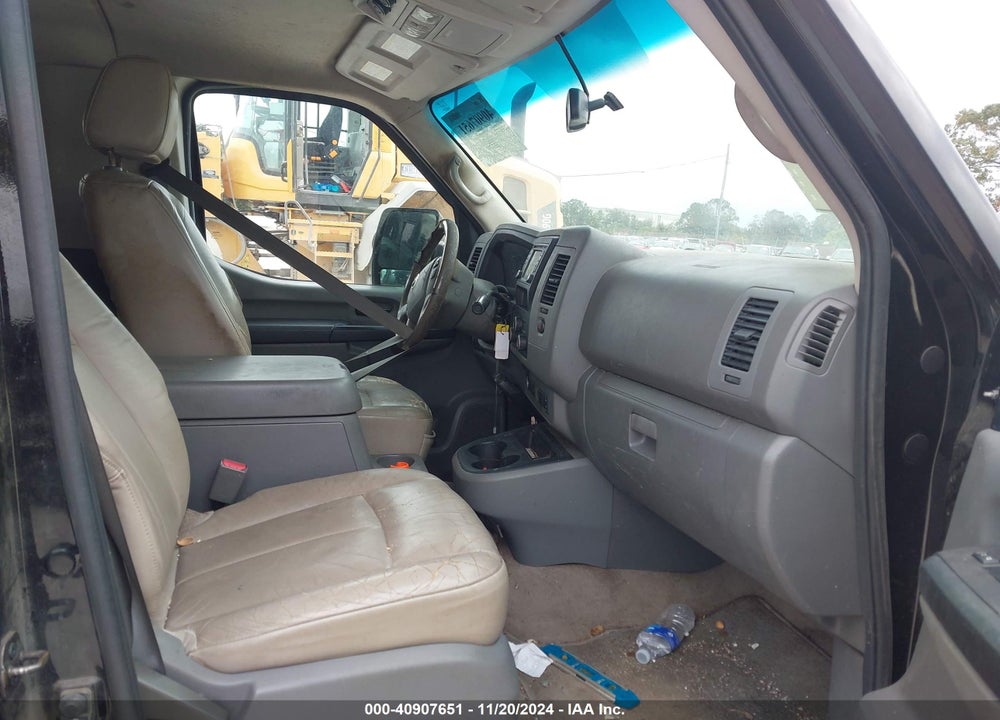 2016 NISSAN NV PASSENGER NV3500 HD SL V8 VIN: 5BZAF0AA3GN850907