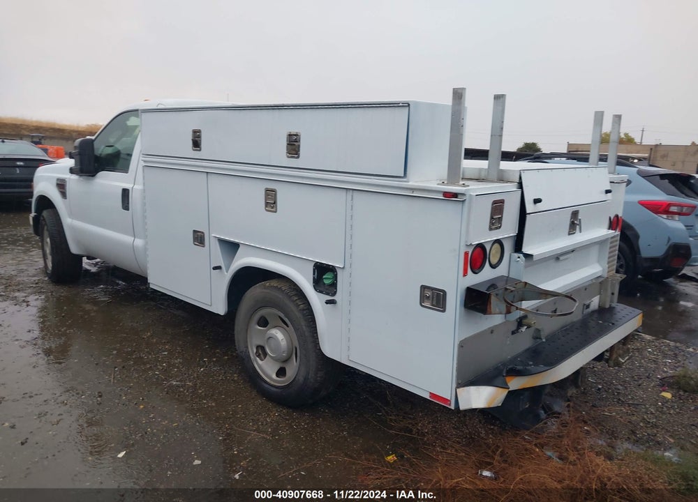 2008 FORD F-350 CHASSIS XL/XLT VIN: 1FDWF34R98ED97737