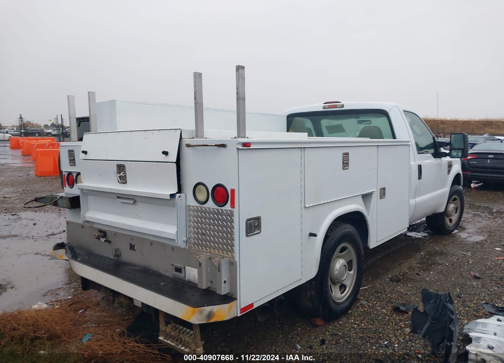 2008 FORD F-350 CHASSIS XL/XLT VIN: 1FDWF34R98ED97737