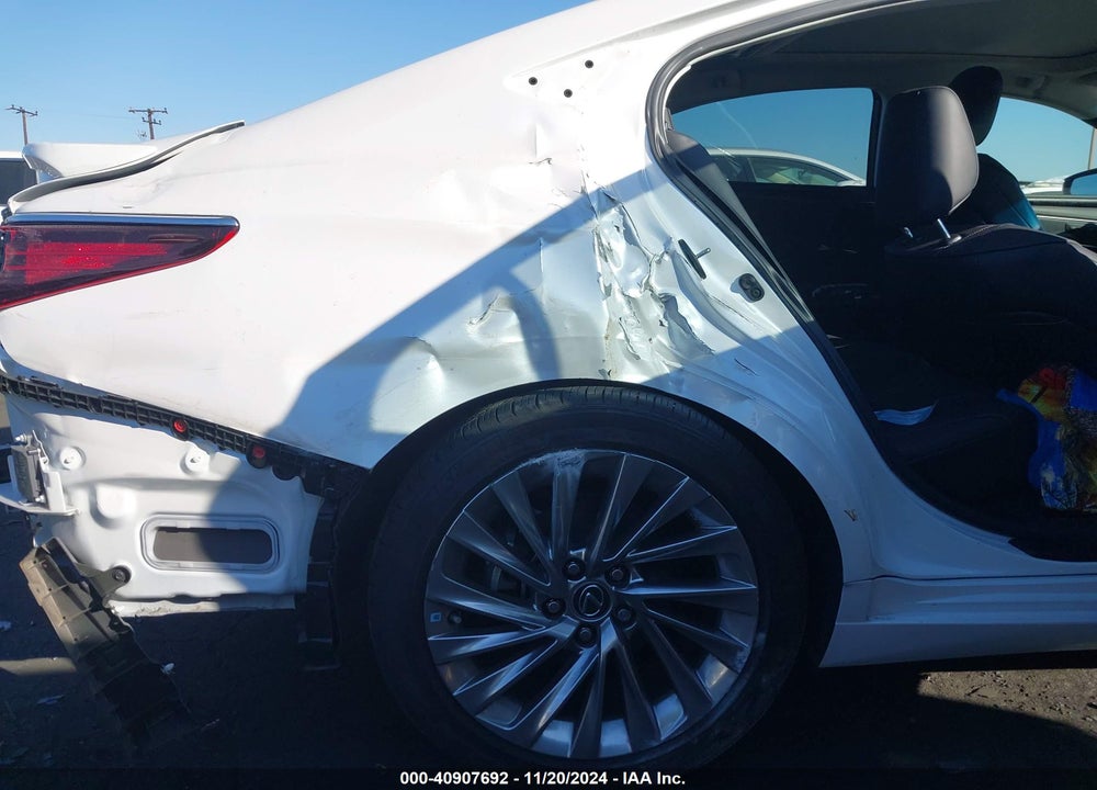 2022 LEXUS ES 350 LUXURY VIN: 58AEZ1B17NU132071