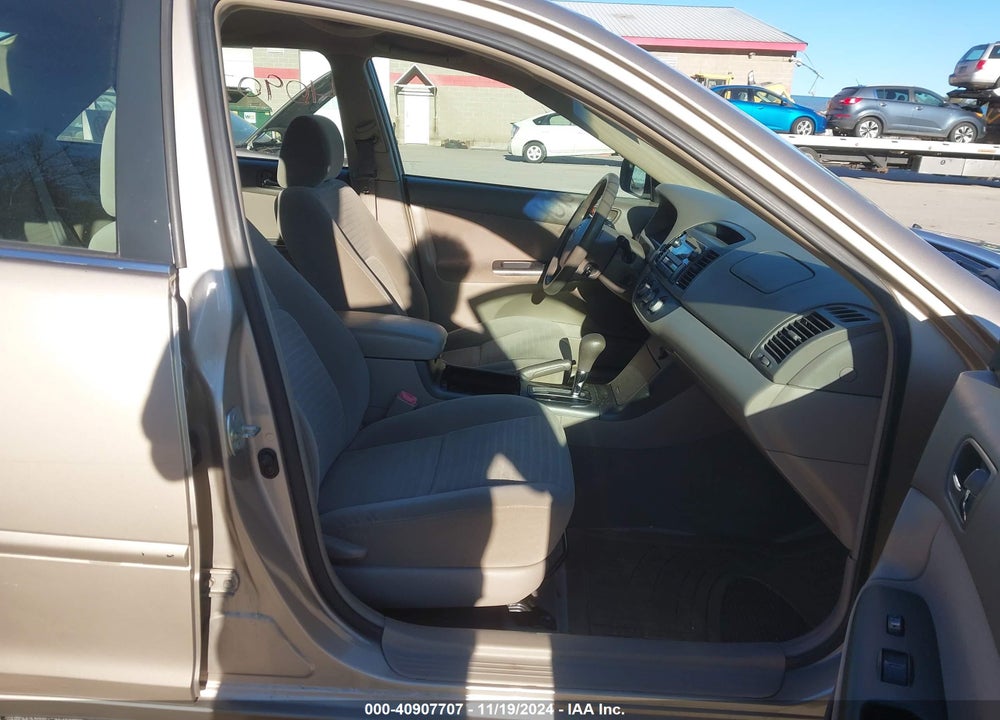 2005 TOYOTA CAMRY STD/ VIN: 4T1BE32K95U513964