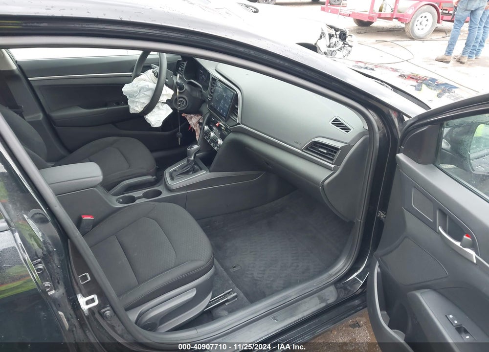 2020 HYUNDAI ELANTRA SE VIN: 5NPD74LF2LH619369