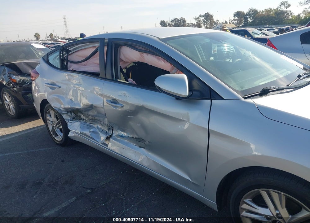 2019 HYUNDAI ELANTRA SEL VIN: 5NPD84LF3KH426837