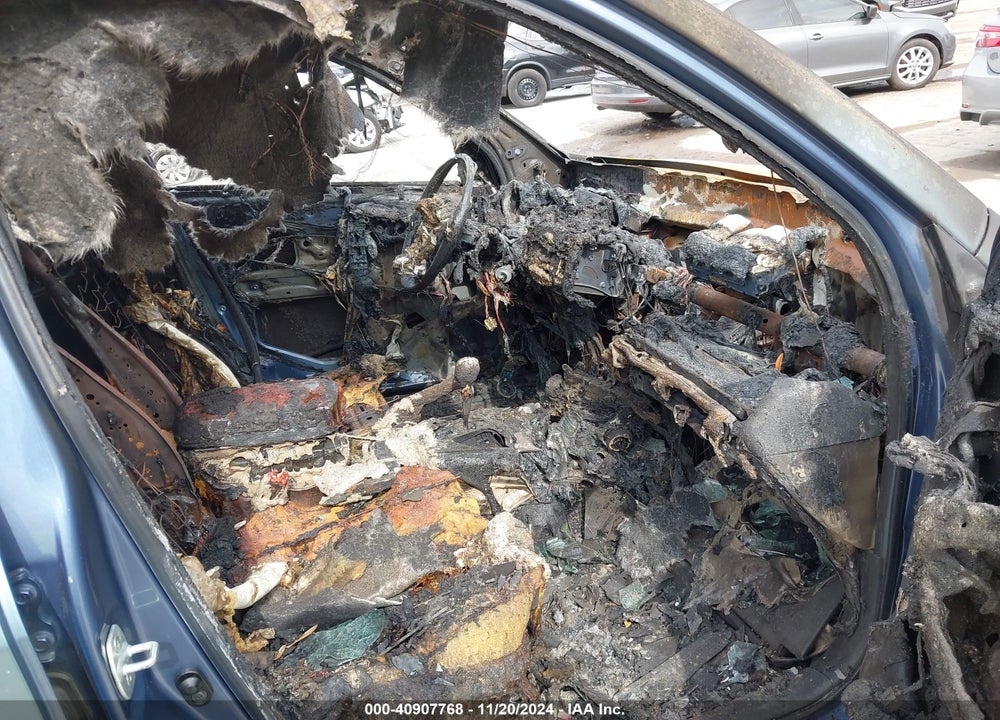 2011 TOYOTA RAV4 VIN: 2T3ZF4DV2BW053901