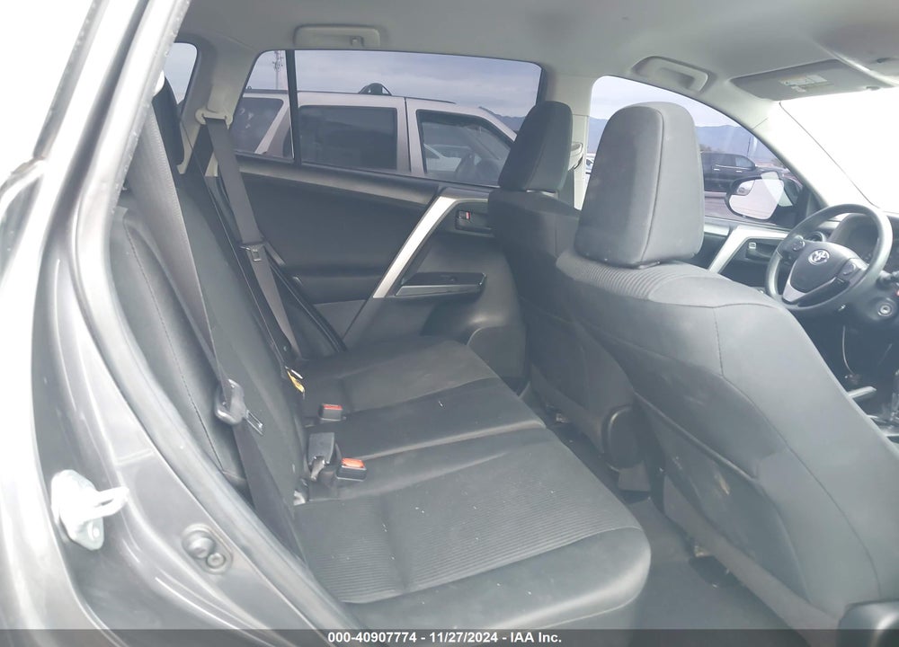 2016 TOYOTA RAV4 LE VIN: JTMZFREV5GJ090667