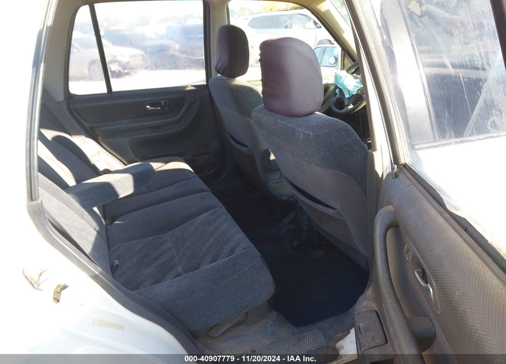 2001 HONDA CR-V EX VIN: JHLRD18671C017438