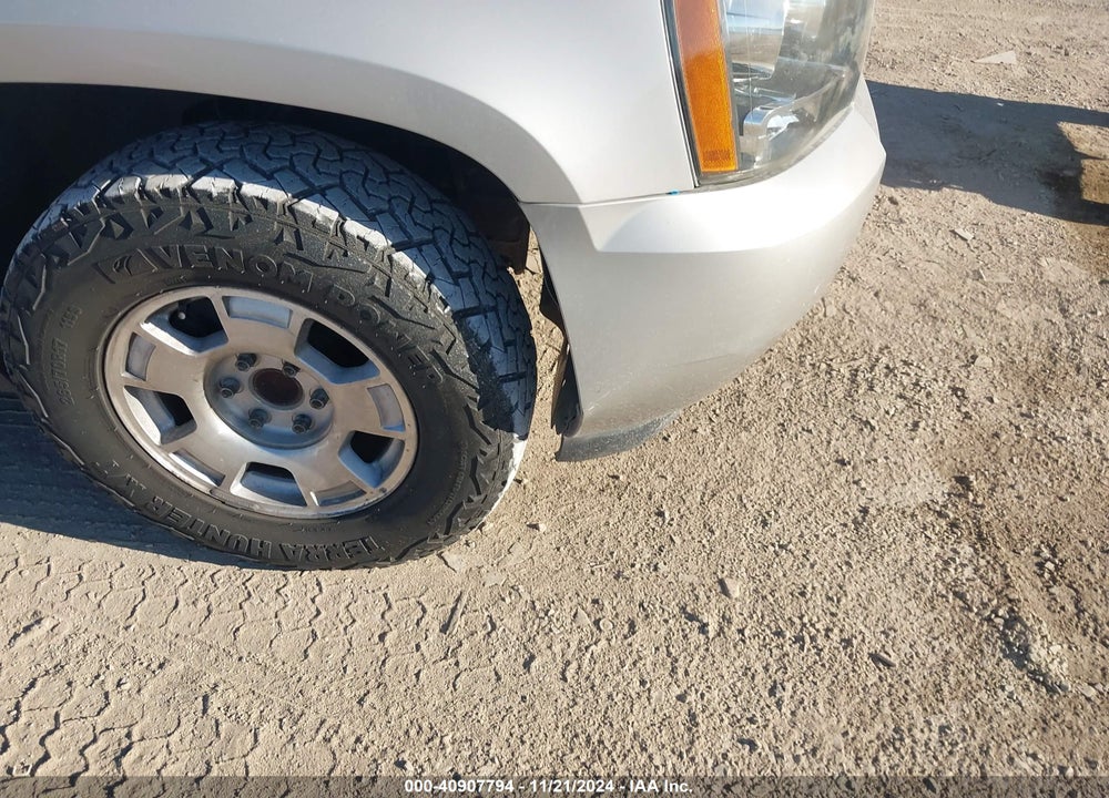 2009 CHEVROLET SUBURBAN 1500 LT1 VIN: 1GNFC26JX9R228603