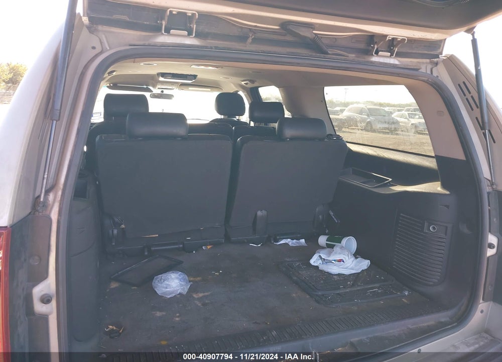 2009 CHEVROLET SUBURBAN 1500 LT1 VIN: 1GNFC26JX9R228603