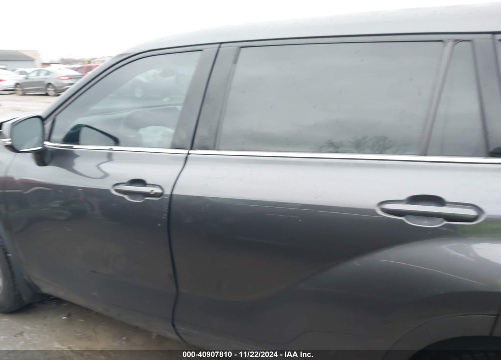 2021 TOYOTA HIGHLANDER XLE VIN: 5TDGZRBH0MS524554