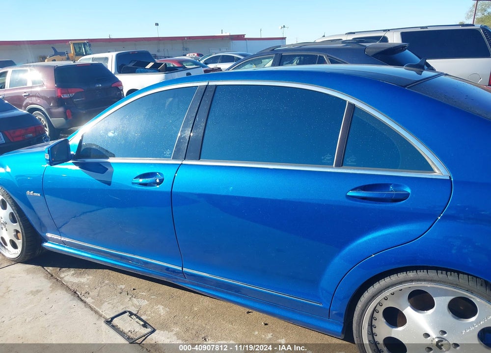 2010 MERCEDES-BENZ S 63 AMG VIN: WDDNG7HB2AA337402