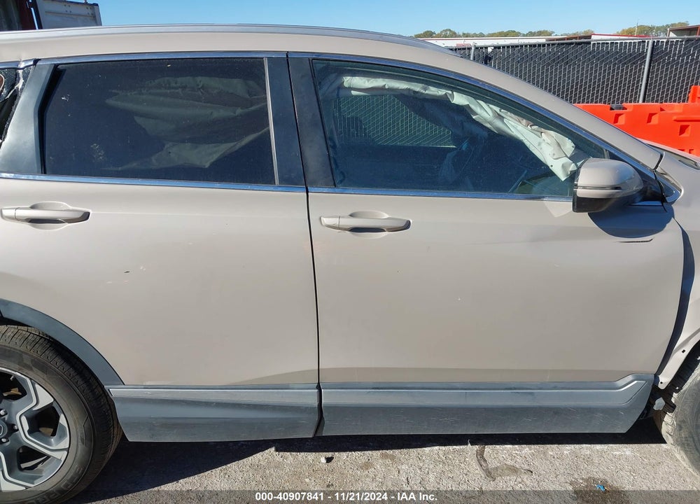 2018 HONDA CR-V TOURING VIN: 5J6RW2H96JL004018