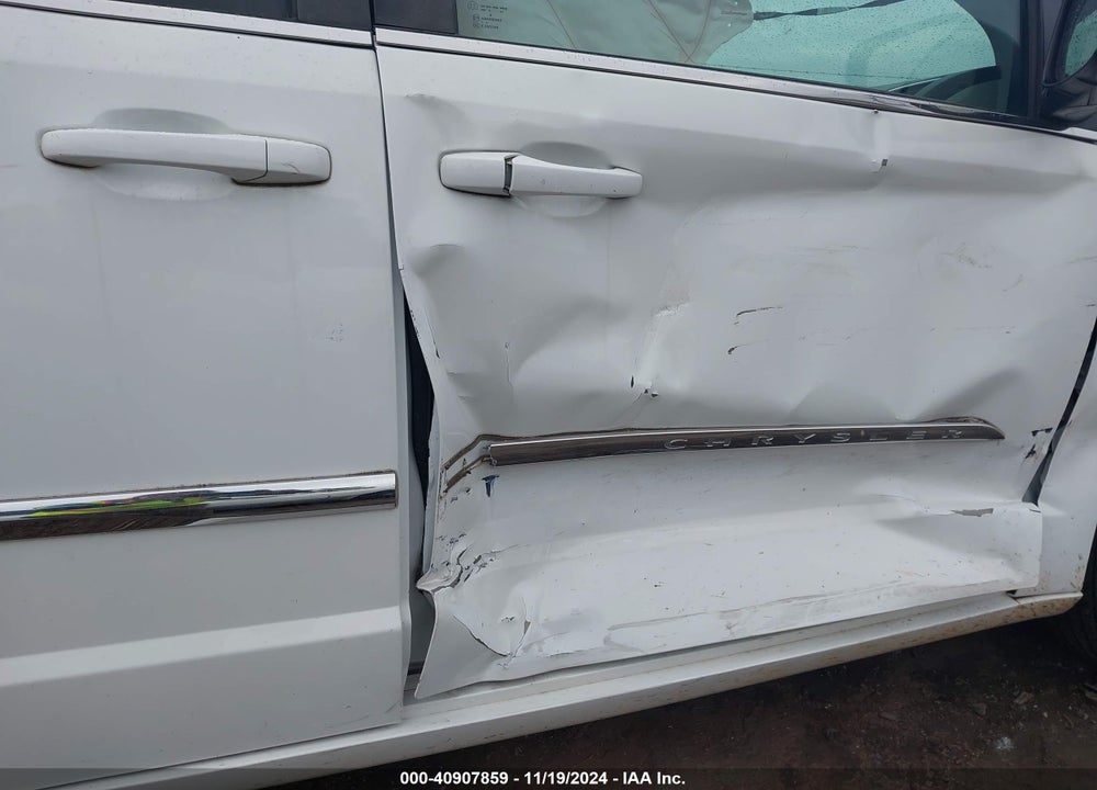 2016 CHRYSLER TOWN & COUNTRY TOURING VIN: 2C4RC1BG6GR289223
