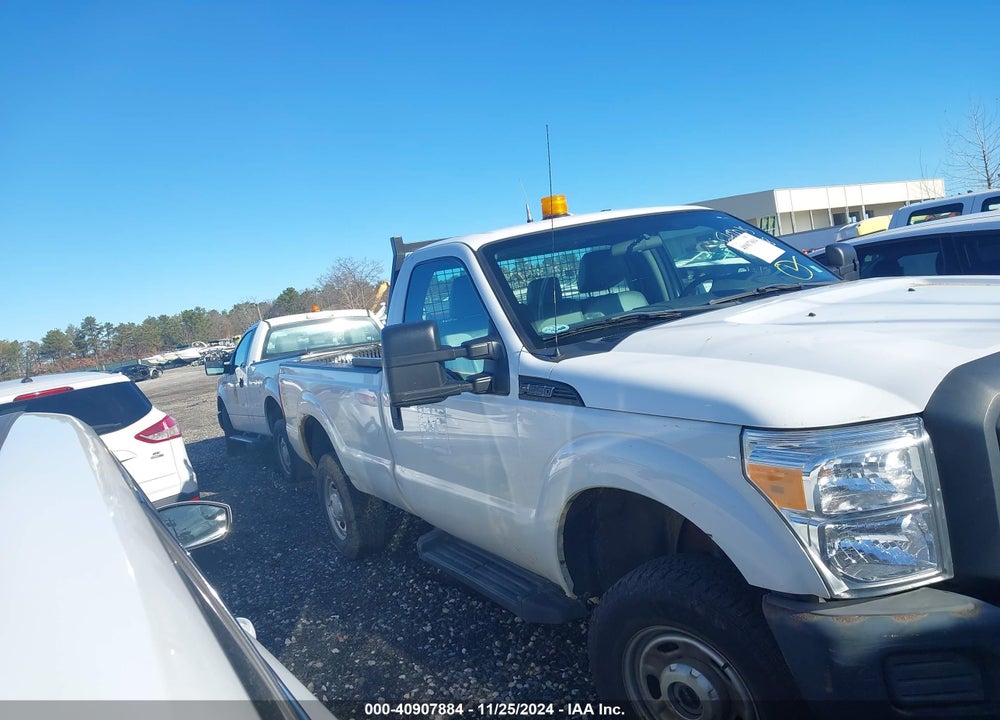 2015 FORD F-250 XL VIN: 1FTBF2B64FEA23698