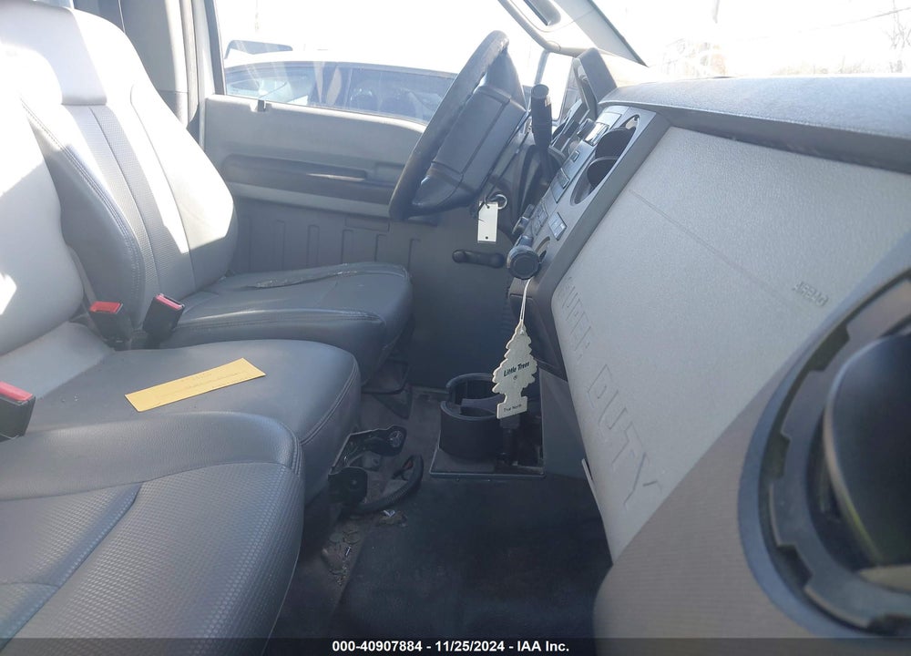 2015 FORD F-250 XL VIN: 1FTBF2B64FEA23698