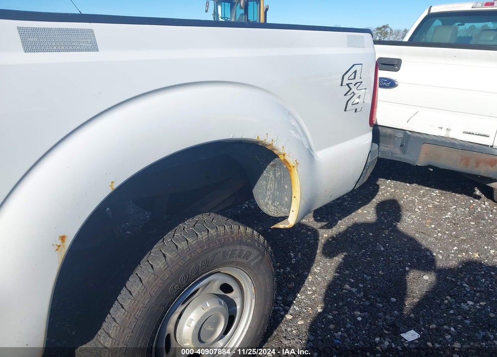 2015 FORD F-250 XL VIN: 1FTBF2B64FEA23698