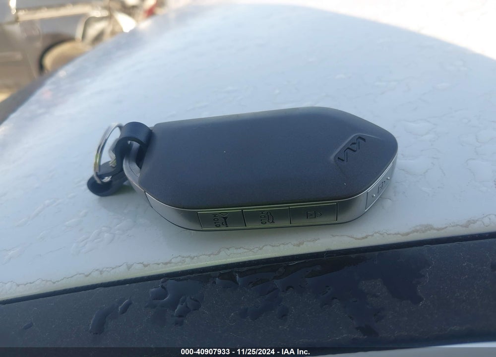2025 KIA K5 VIN: KNAG24J79S5286994