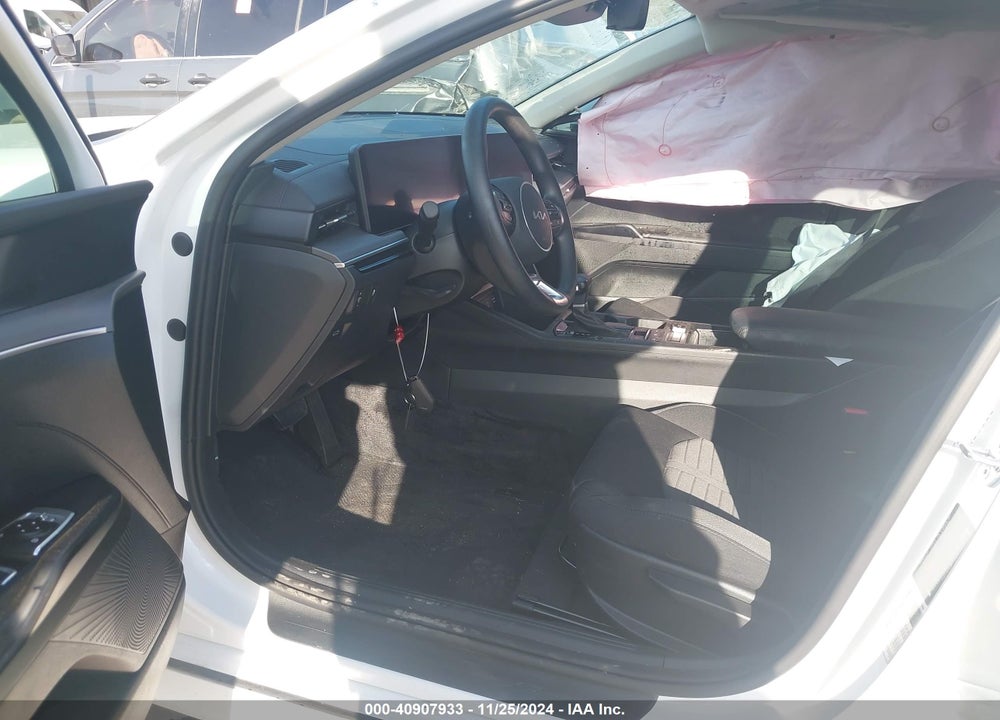 2025 KIA K5 VIN: KNAG24J79S5286994