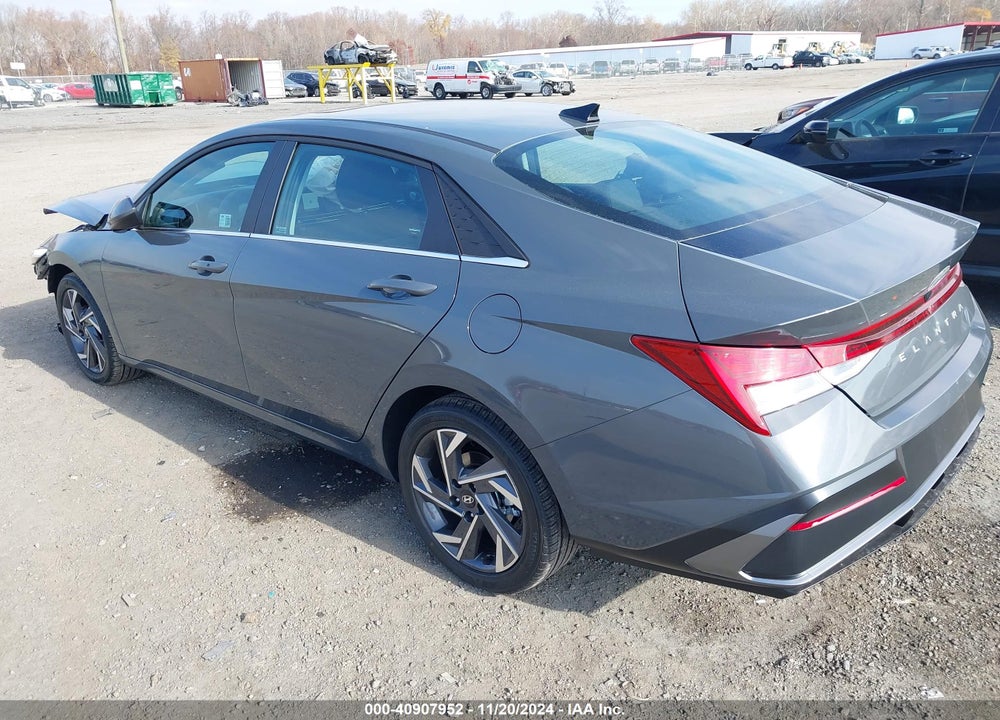2025 HYUNDAI ELANTRA VIN: KMHLS4DG7SU857879