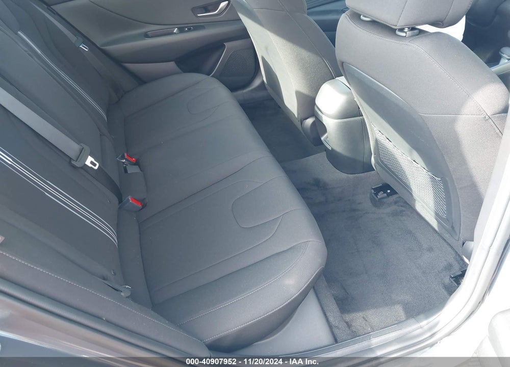 2025 HYUNDAI ELANTRA VIN: KMHLS4DG7SU857879