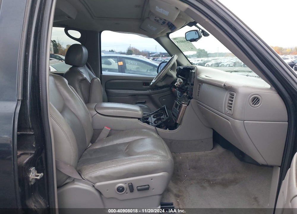 2006 GMC YUKON XL DENALI DENALI VIN: 1GKFK66U06J133852