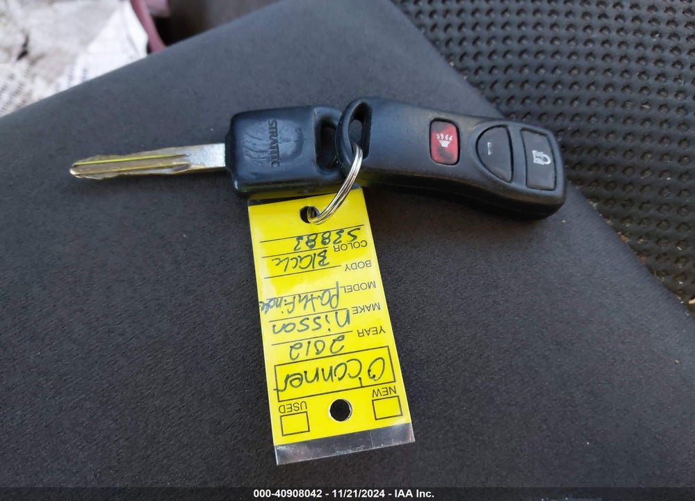 2011 NISSAN PATHFINDER SV VIN: 5N1AR1NB0BC625117