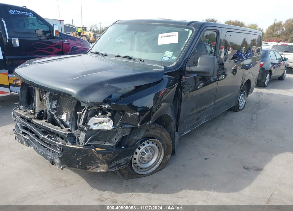 2017 NISSAN NV PASSENGER NV3500 HD S V6 VIN: 5BZBF0AA4HN850100