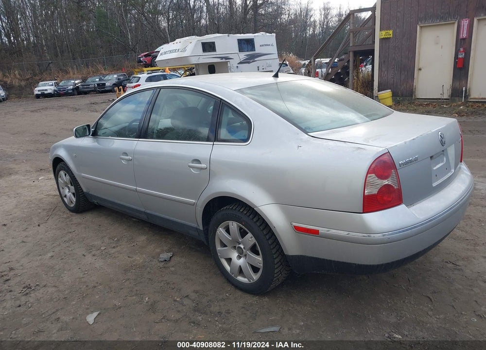 2003 VOLKSWAGEN PASSAT GLX VIN: WVWTH63B43P116318