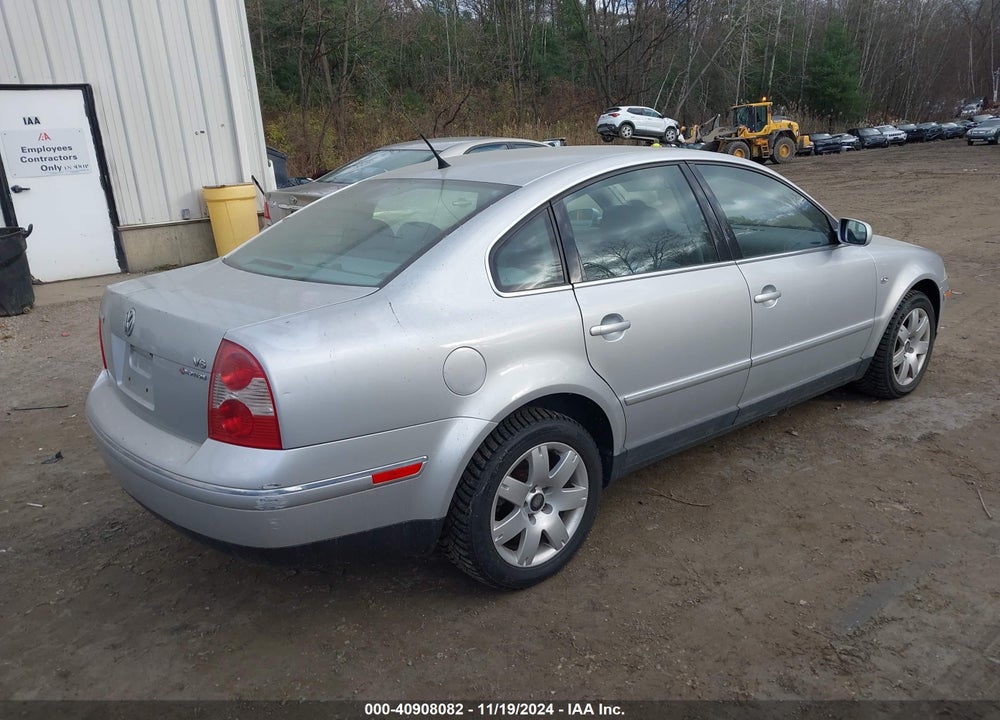 2003 VOLKSWAGEN PASSAT GLX VIN: WVWTH63B43P116318